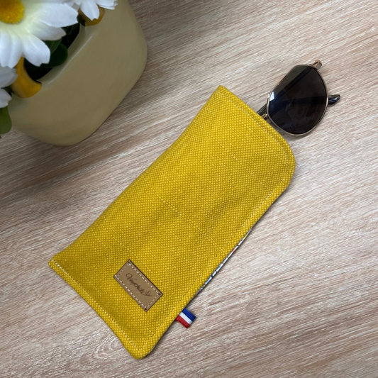 L'etui de Lunettes