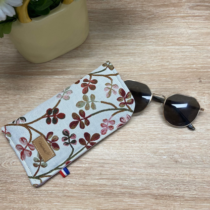L'etui de Lunettes
