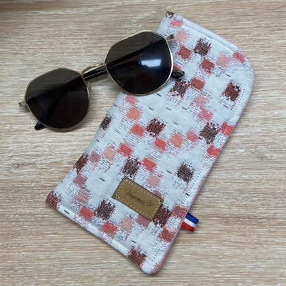 L'etui de Lunettes