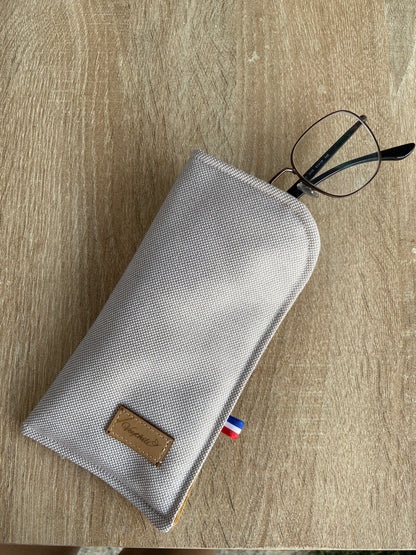 L'etui de Lunettes
